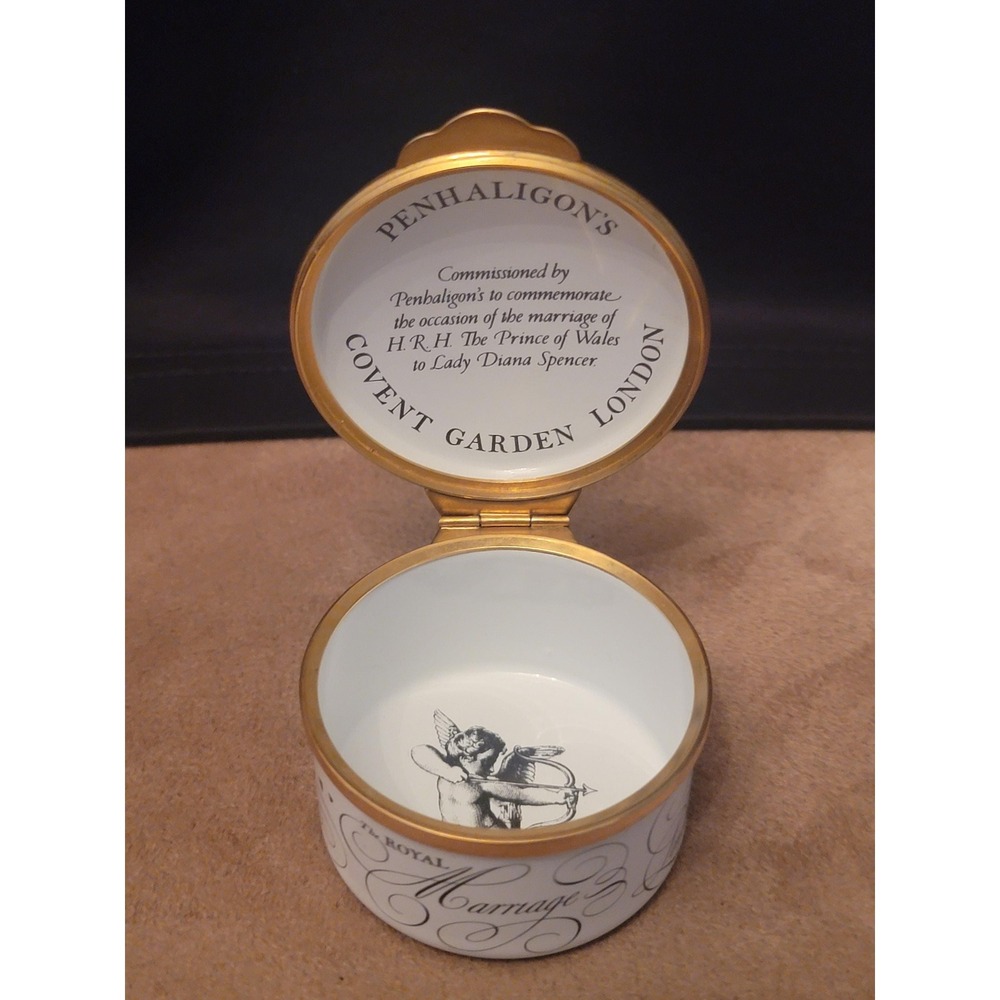 Toye, Kenning & Spencer Made for Penhaligon's Royal Marriage Enamel Trinket Box - Picture 7 of 9